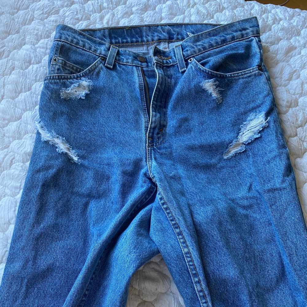 Levi’s Distressed Jeans